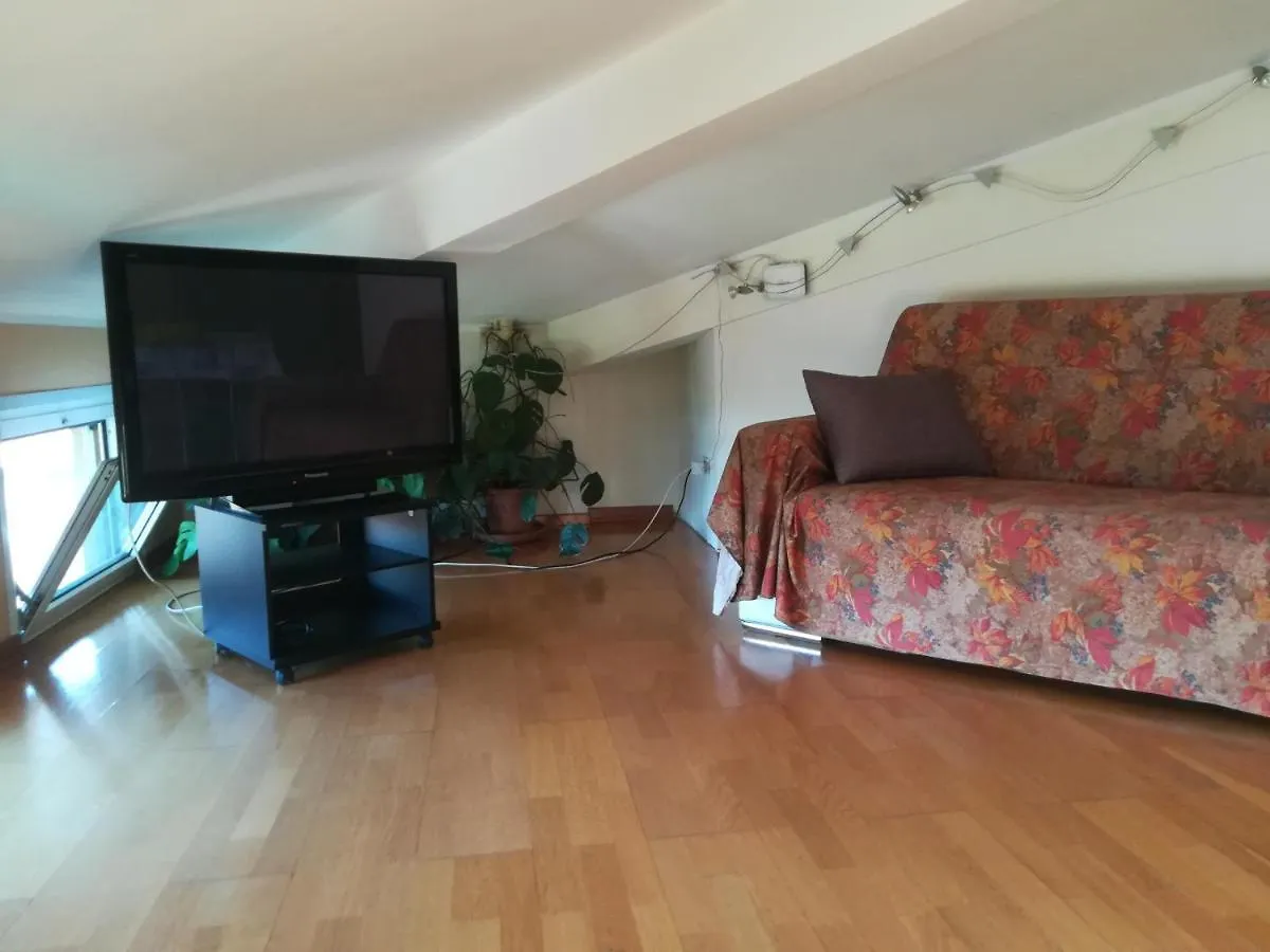 Mansarda Raggio Di Sole Bed & Breakfast Verona Italy